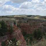ietro alla struttura si aprono invece alcune bocche del canyon in cui � impossibile accedere

